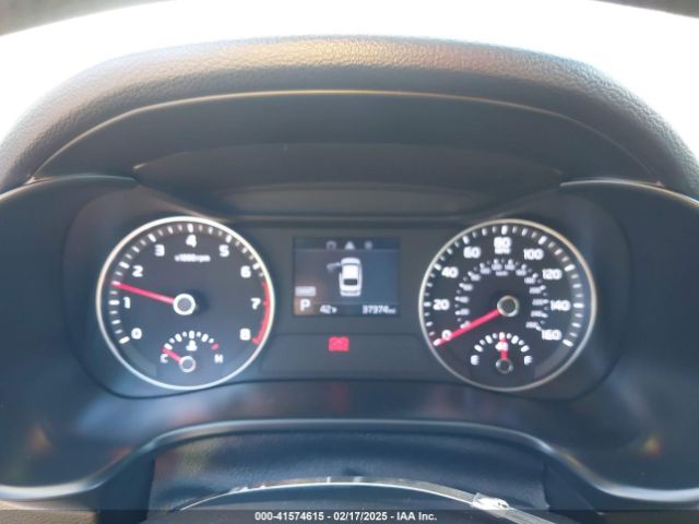 3KPF24AD6ME403877 KIA Forte Lxs