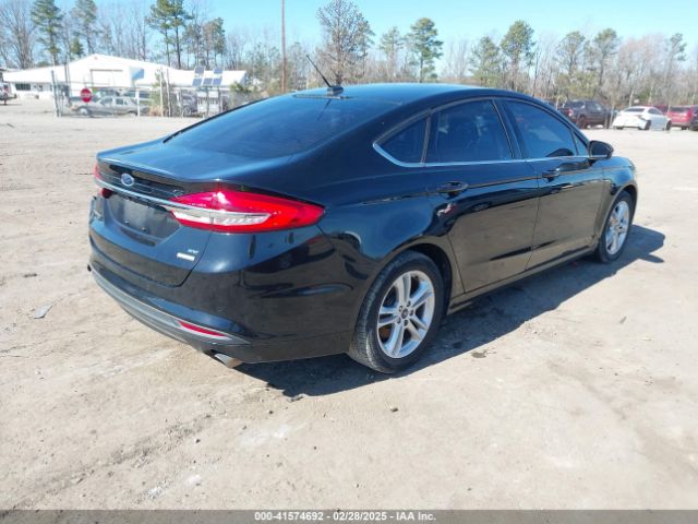 3FA6P0HD2JR208224 Ford FUSION SE
