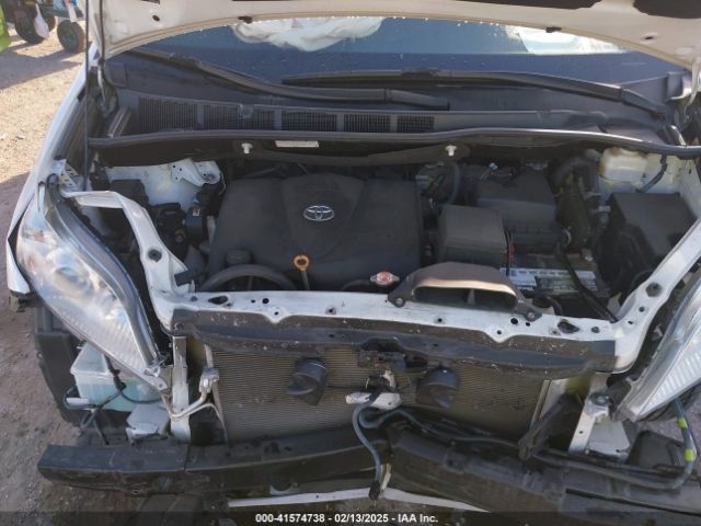 5TDYZ3DC8LS026250 Toyota SIENNA XLE