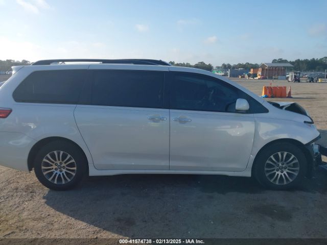 5TDYZ3DC8LS026250 Toyota SIENNA XLE