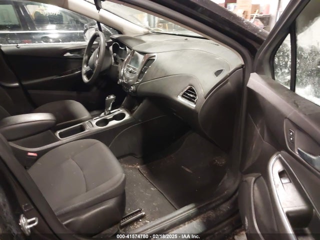 1G1BE5SM3H7243059 Chevrolet Cruze Lt Auto
