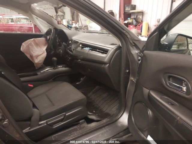 3CZRU6H35JM704037 Honda HR-V LX