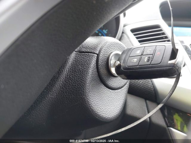 1G1PC5SBXE7361745 Chevrolet Cruze 1lt Auto