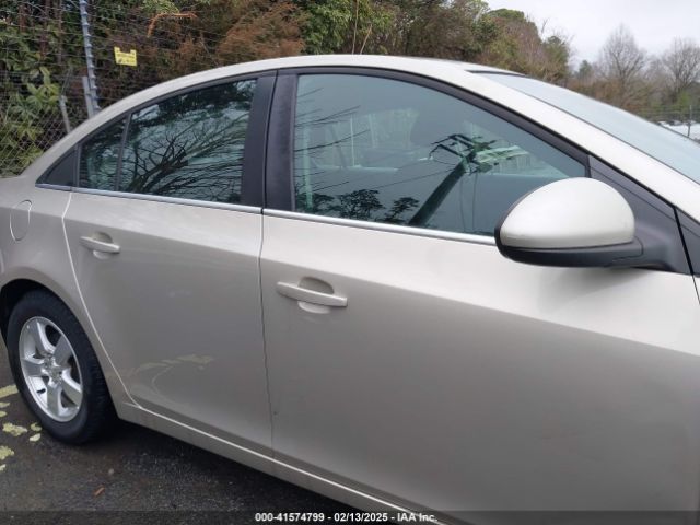1G1PC5SBXE7361745 Chevrolet Cruze 1lt Auto