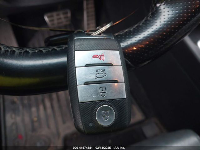 KNDPNCAC4K7582804 KIA Sportage Ex