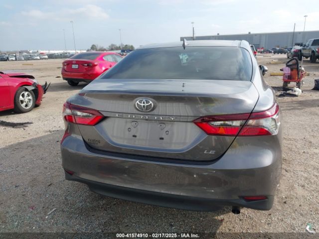 4T1R11AK4RU224187 Toyota CAMRY LE