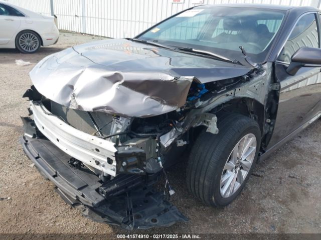 4T1R11AK4RU224187 Toyota CAMRY LE