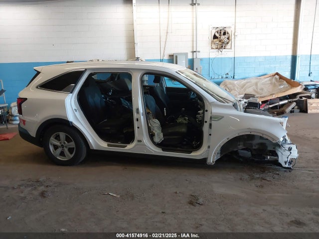 KIA SORENTO LX 2022 5XYRG4LC1NG106295 Image 13