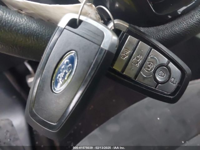 1FM5K8D81JGB76235 Ford EXPLORER XLT