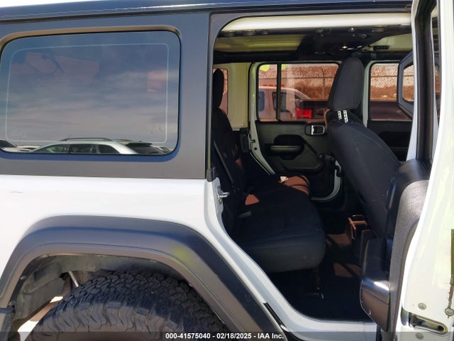 1C4HJXDG0LW174393 Jeep Wrangler Unlimited Sport 4x4
