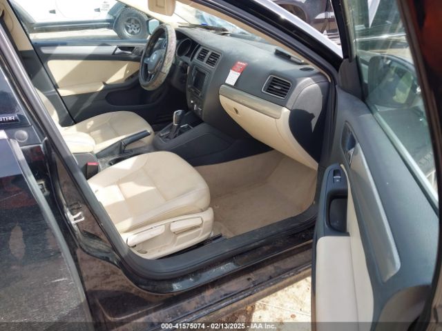 3VWD67AJ3GM390273 Volkswagen Jetta 1.4t Se