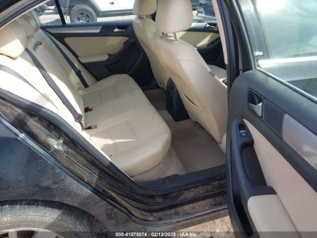 3VWD67AJ3GM390273 Volkswagen Jetta 1.4t Se