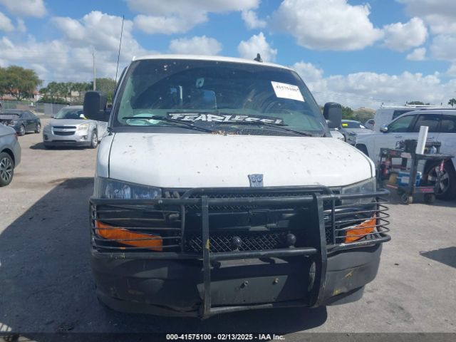 1GCWGAFP0J1177319 Chevrolet Express 2500 Work Van