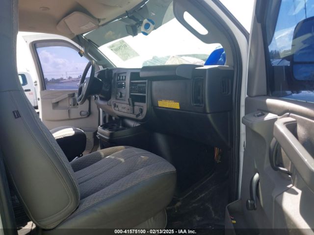 1GCWGAFP0J1177319 Chevrolet Express 2500 Work Van
