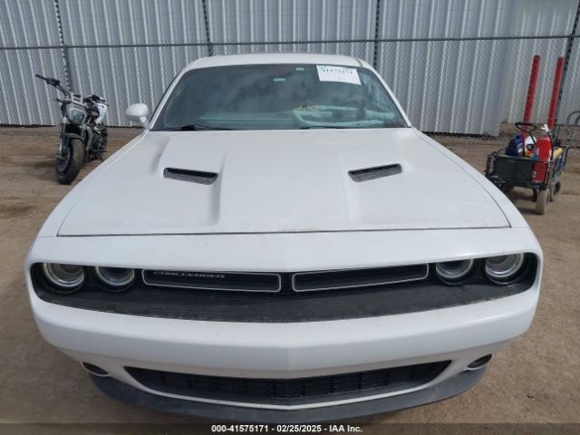 2C3CDZAG5FH855920 Dodge Challenger Sxt