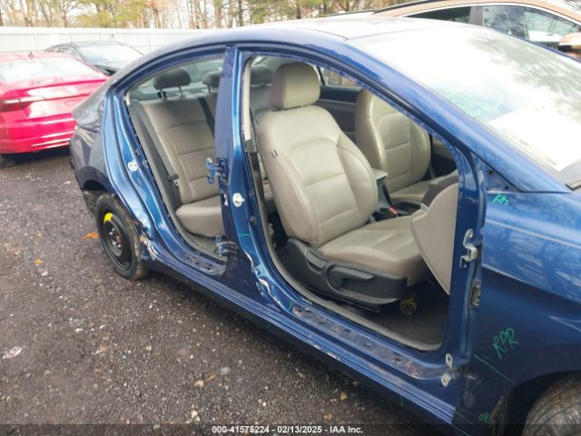5NPD84LF0KH469001 Hyundai Elantra Limited