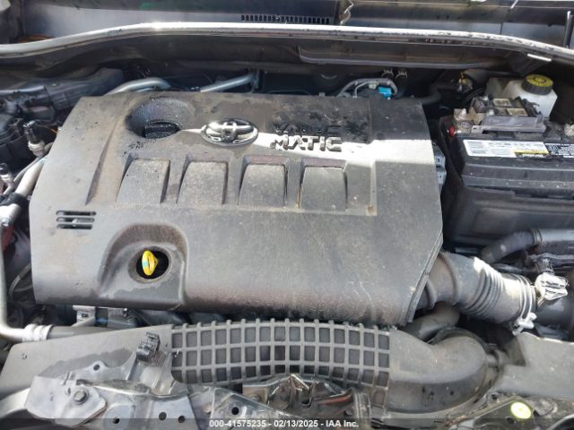 NMTKHMBX9MR128998 Toyota C-HR LE