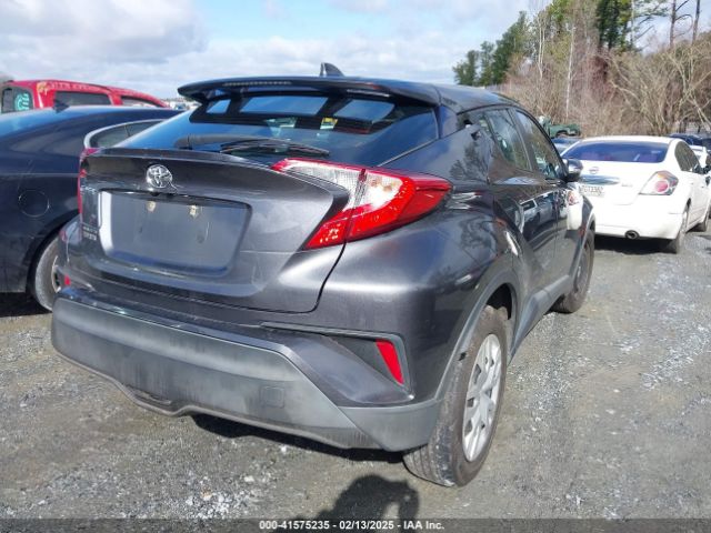 NMTKHMBX9MR128998 Toyota C-HR LE