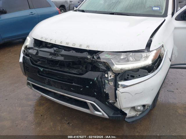 JA4AD3A32KZ007270 Mitsubishi Outlander Se