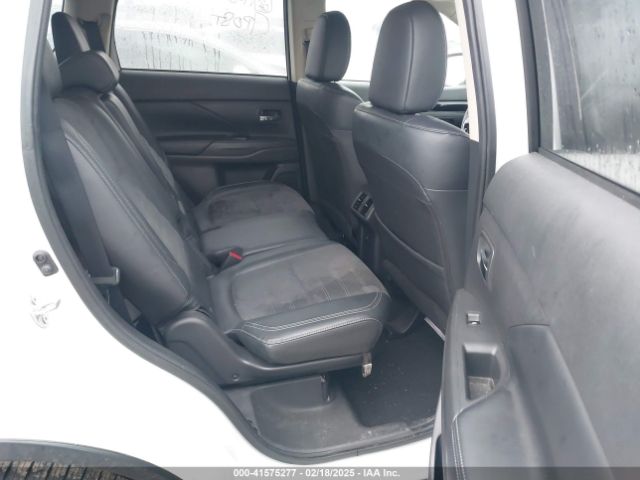 JA4AD3A32KZ007270 Mitsubishi Outlander Se