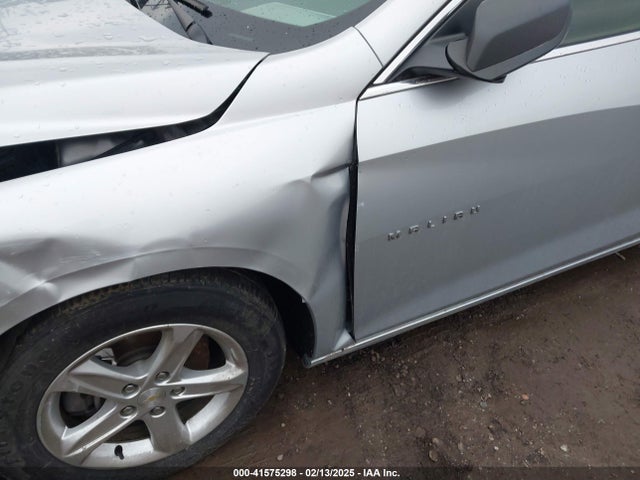 1G1ZC5ST4LF154210 Chevrolet Malibu Fwd 1fl