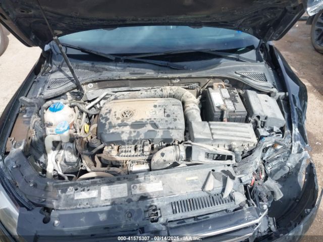 1VWAT7A31FC111352 Volkswagen Passat 1.8t Limited Edition