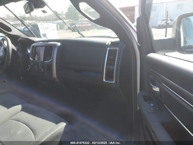 41575322 :رقم المزاد ، 1C6RR7GG5MS538798 vin ، 2021 Ram 1500 Classic Warlock  4x4 6'4 Box مزاد بيع