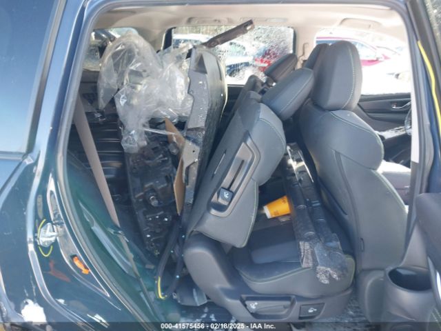 4S4WMAHD8R3402688 Subaru Ascent Onyx Edition 7-passenger