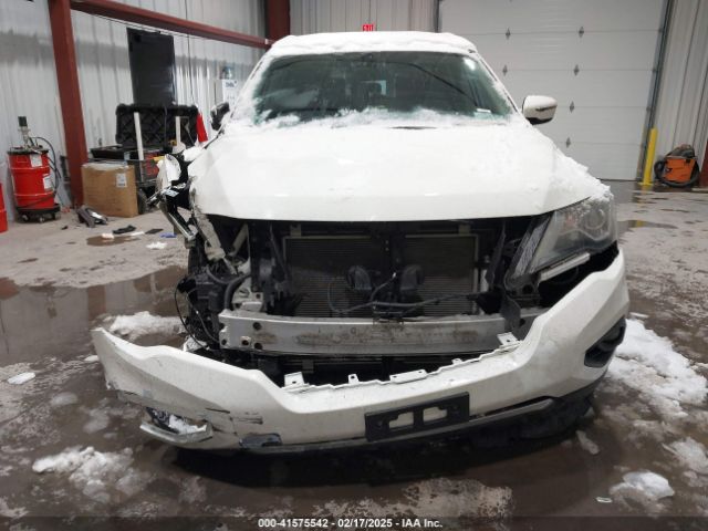 5N1DR2MMXJC604943 Nissan Pathfinder Sv