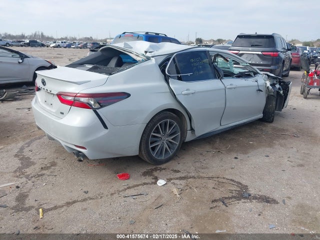 4T1G11AK8NU057270 Toyota CAMRY SE