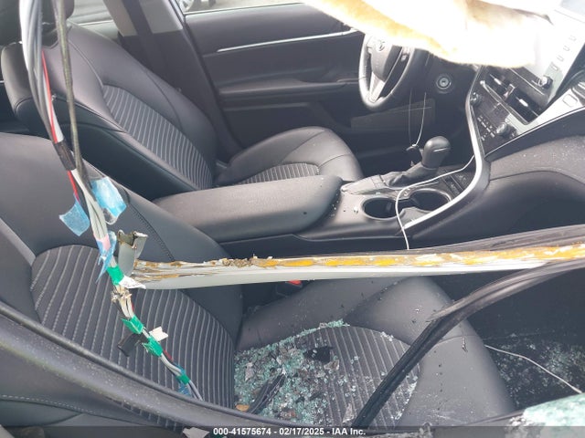 4T1G11AK8NU057270 Toyota CAMRY SE