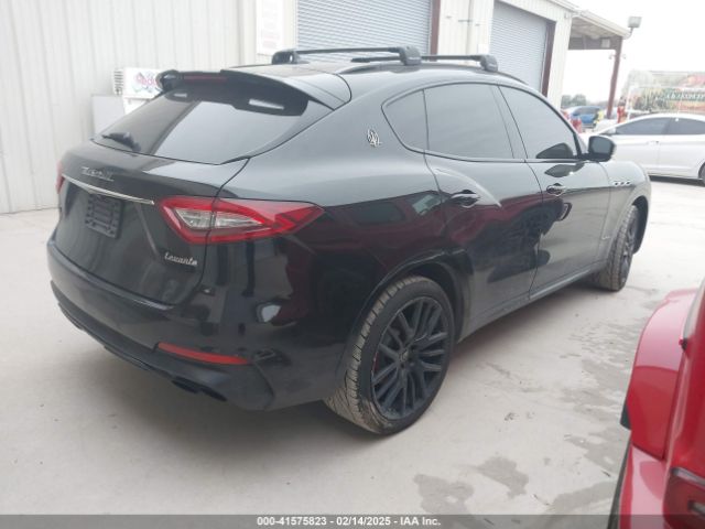 ZN661YUS0KX335883 Maserati Levante S Gransport