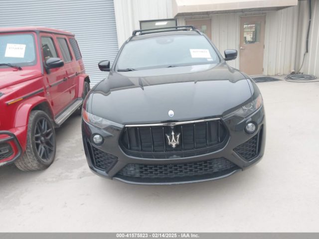 ZN661YUS0KX335883 Maserati Levante S Gransport