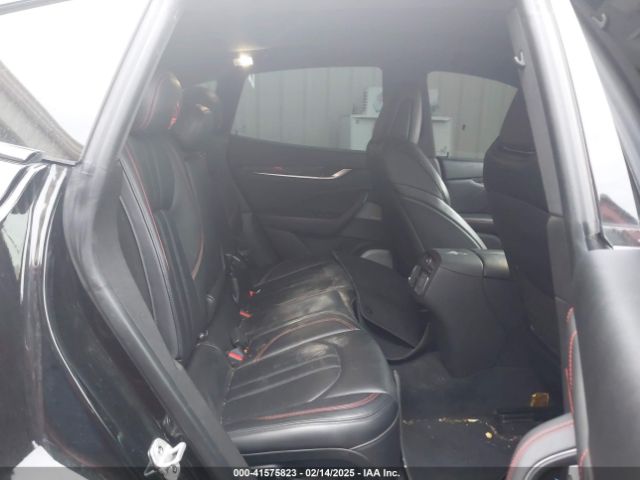 ZN661YUS0KX335883 Maserati Levante S Gransport