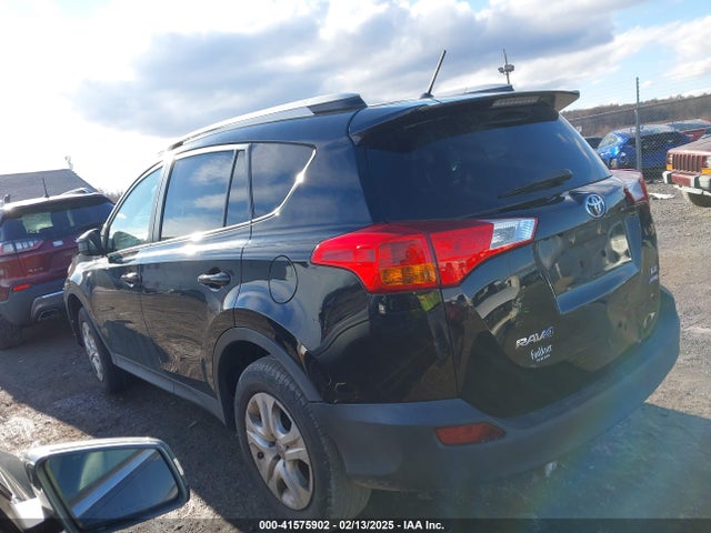 Toyota RAV4 LE 2015 2T3BFREV1FW395519 Image 3