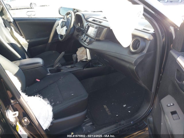 Toyota RAV4 LE 2015 2T3BFREV1FW395519 Image 5
