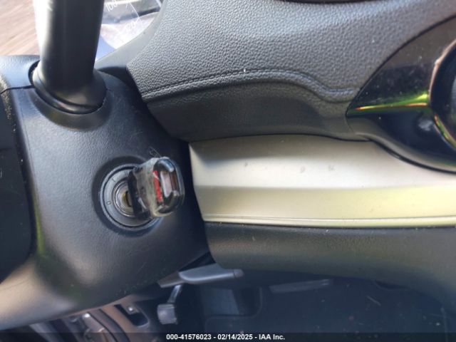 5J6RM3H43GL027586 Honda CR-V SE