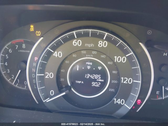 5J6RM3H43GL027586 Honda CR-V SE
