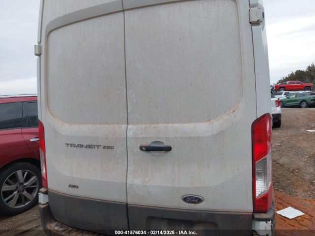 1FTBR2X8XPKB02099 Ford Transit-250