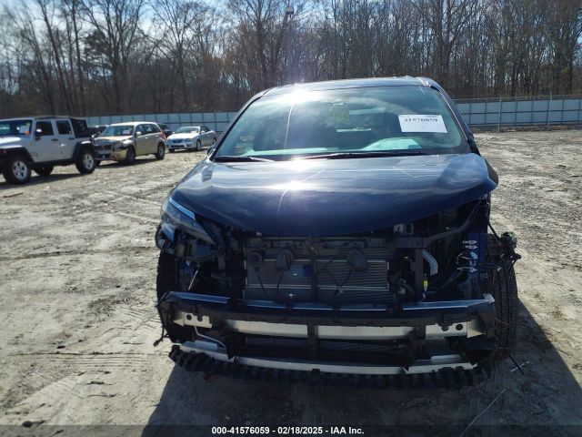 5TDJRKEC0RS220788 Toyota SIENNA XLE
