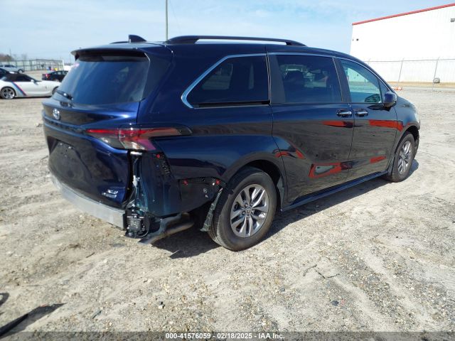 5TDJRKEC0RS220788 Toyota SIENNA XLE