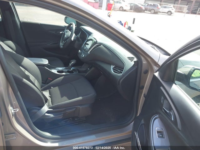1G1ZD5STXPF180295 Chevrolet Malibu Fwd 1lt