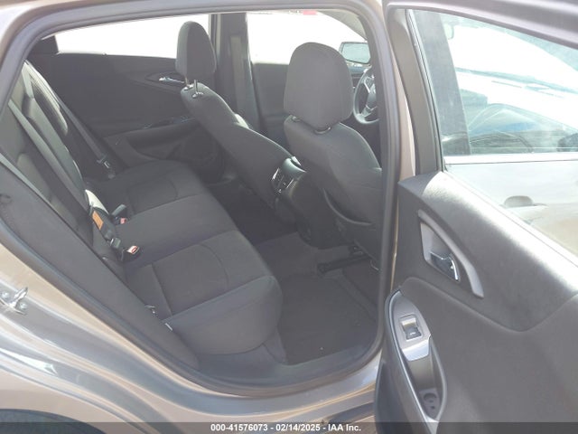 1G1ZD5STXPF180295 Chevrolet Malibu Fwd 1lt