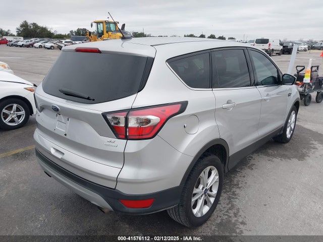 Ford ESCAPE SE 2017 1FMCU0GD8HUC00733 Image 4