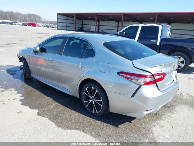 4T1B11HK9JU553348 Toyota CAMRY SE