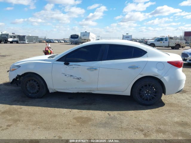 3MZBN1U79JM170411 Mazda Mazda3 Sport