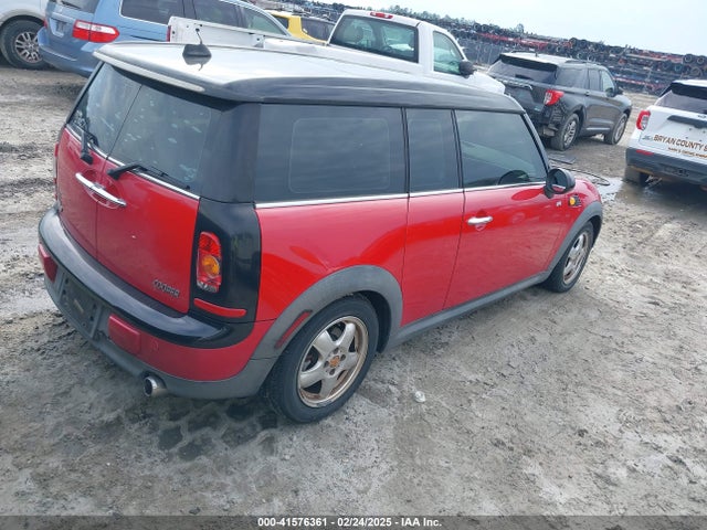 2008 MINI COOPER CLUBMAN WMWML33528TN66475 Photo 3