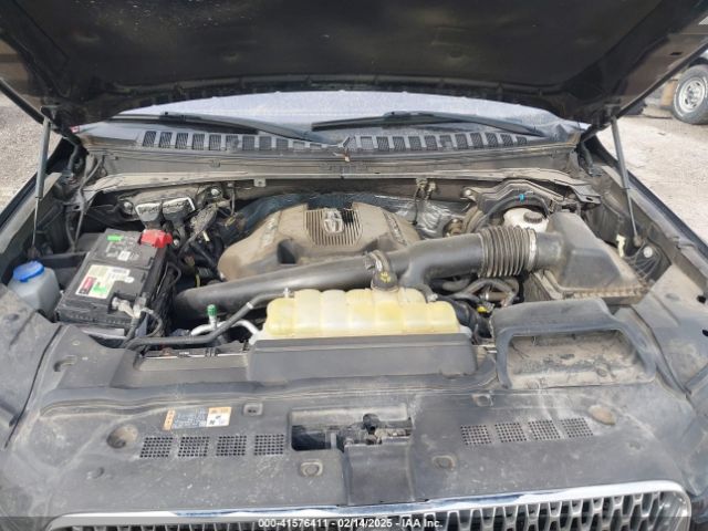 5LMJJ3LT7KEL03574 Lincoln Navigator L Reserve