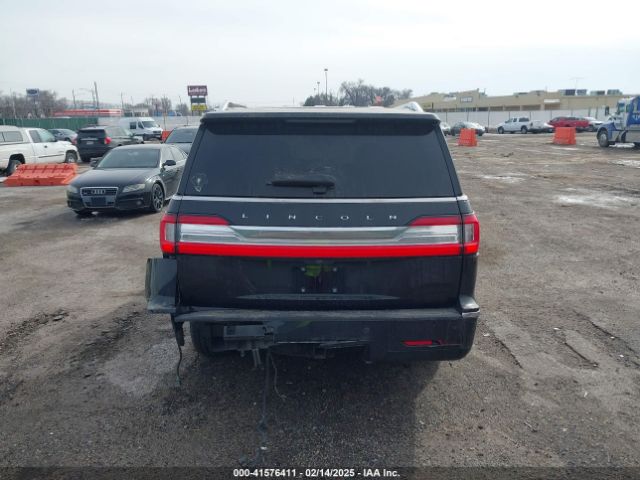 5LMJJ3LT7KEL03574 Lincoln Navigator L Reserve