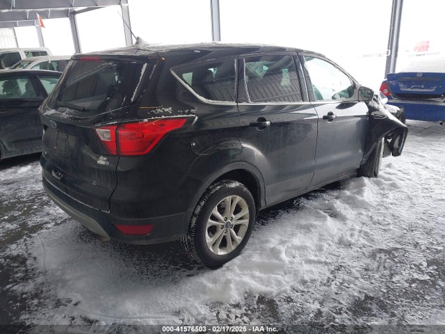 Ford ESCAPE SE 2019 1FMCU9GD3KUC06466 Image 4